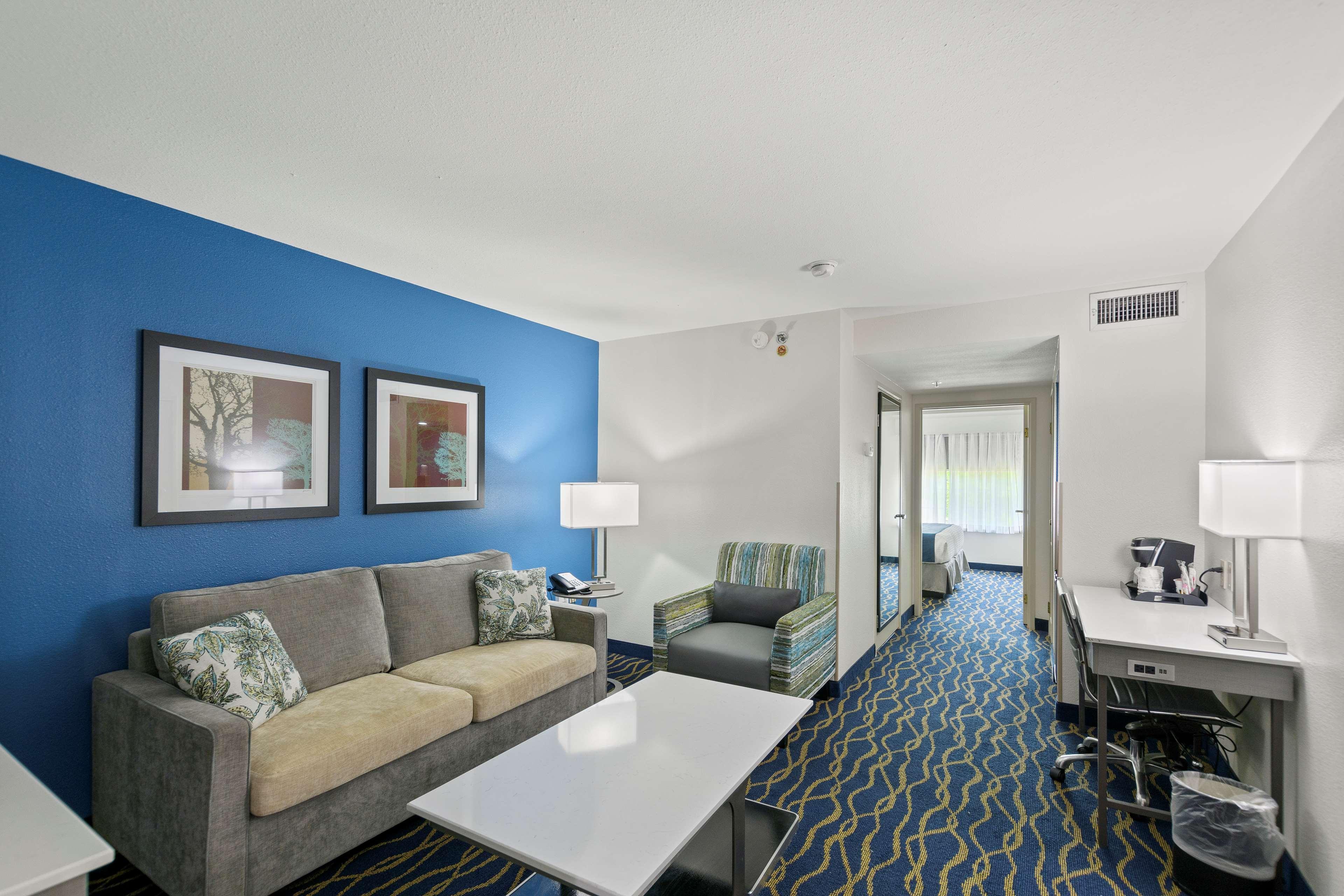 Best Western Plus Lake Lanier Gainesville Hotel&Suites Oakwood Exterior foto